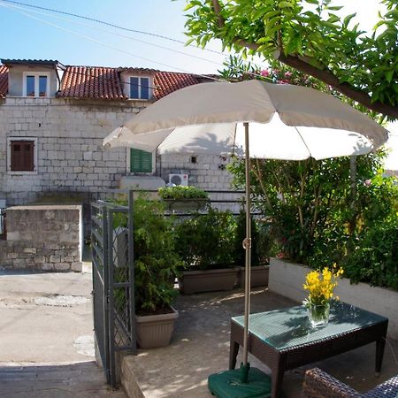 Cozy Room With Own Bathroom In The Old Town Split Bagian luar foto