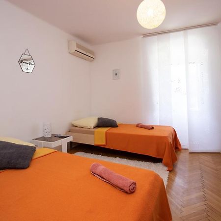 Cozy Room With Own Bathroom In The Old Town Split Bagian luar foto