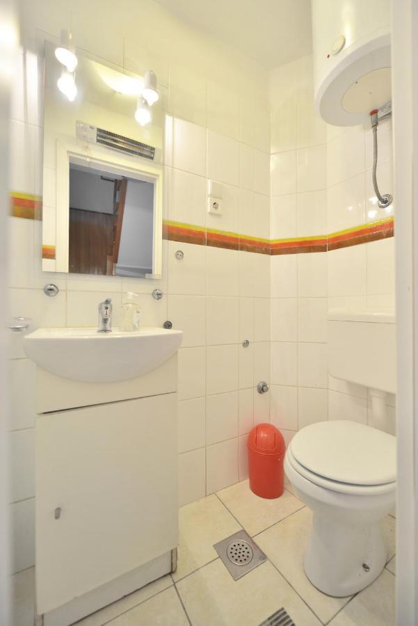 Cozy Room With Own Bathroom In The Old Town Split Bagian luar foto