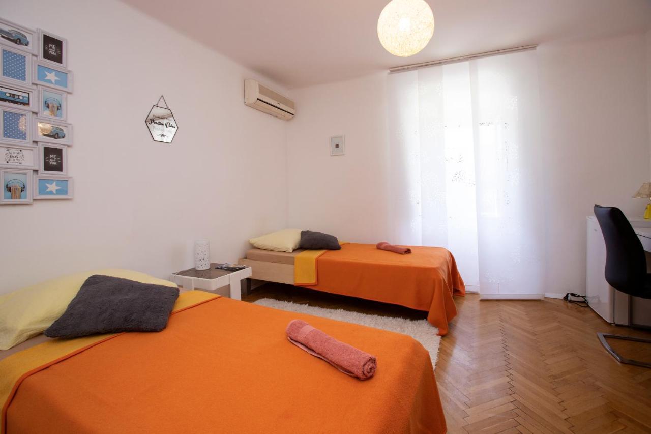 Cozy Room With Own Bathroom In The Old Town Split Bagian luar foto